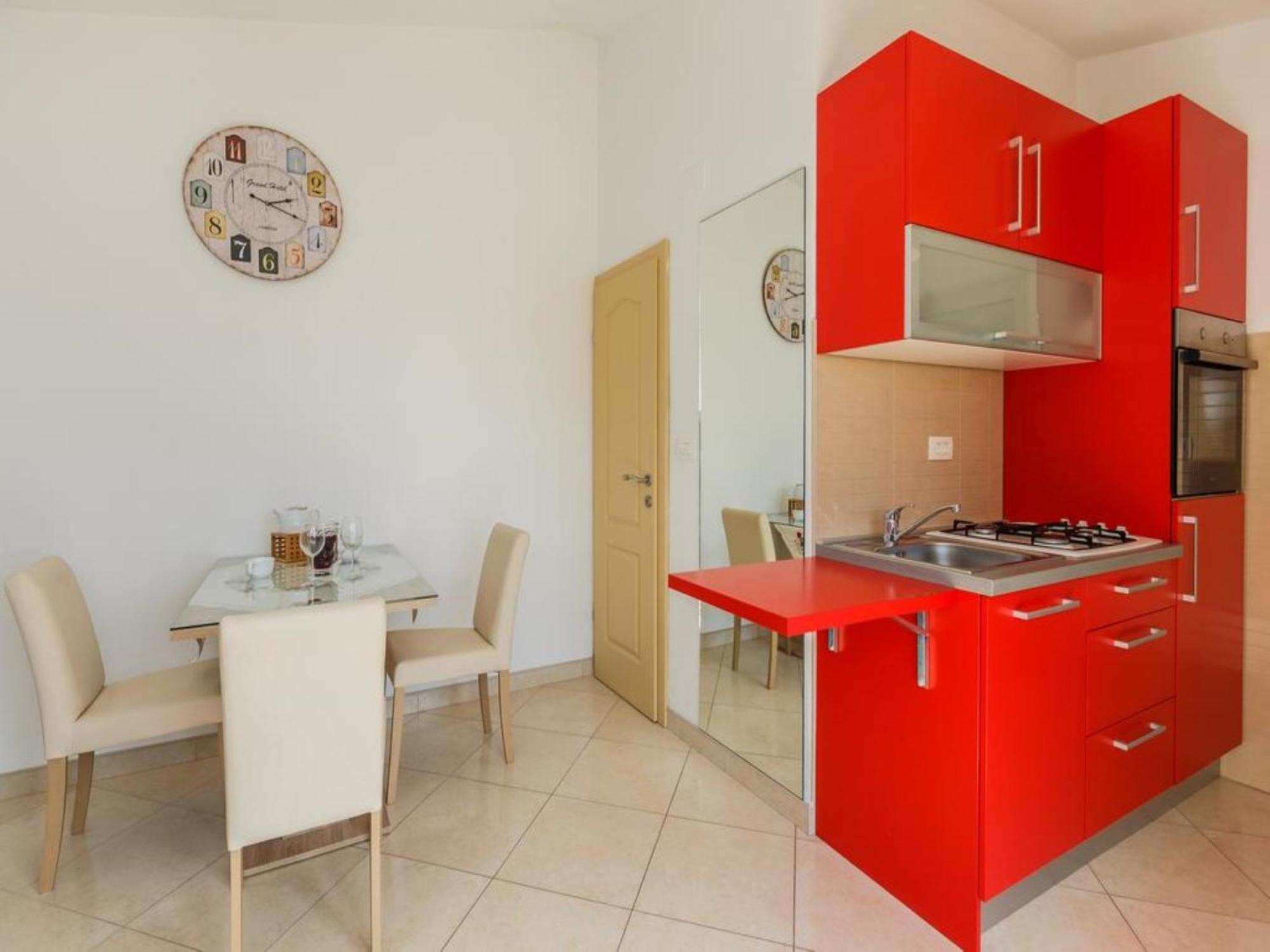 Holiday Home Chester With Heated Pool Kastela Phòng bức ảnh