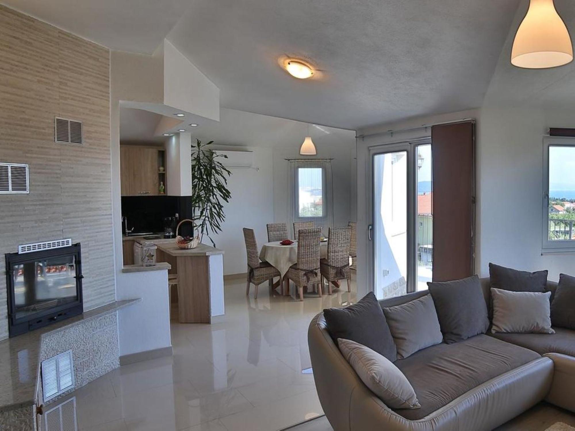 Holiday Home Chester With Heated Pool Kastela Phòng bức ảnh