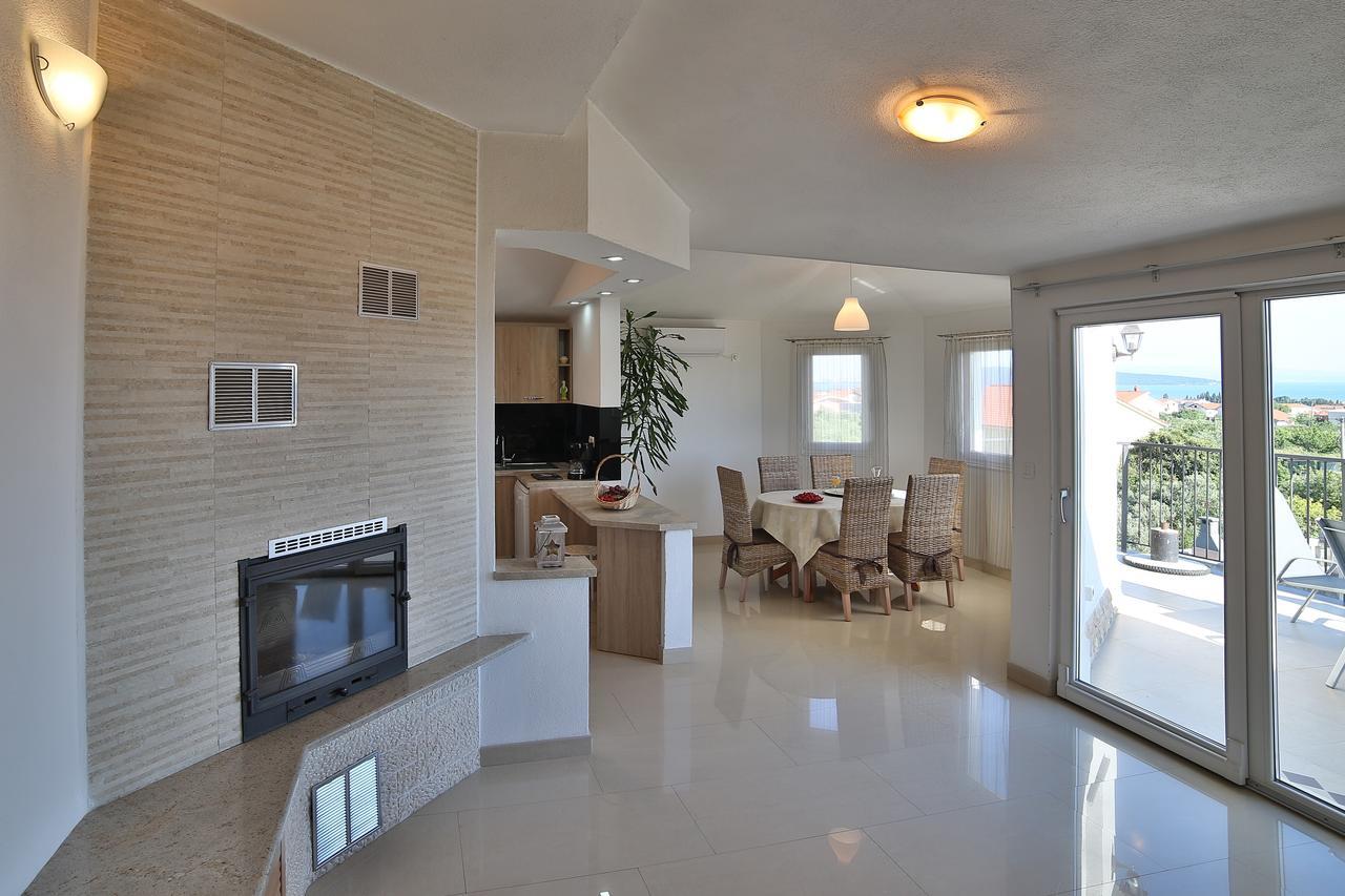 Holiday Home Chester With Heated Pool Kastela Ngoại thất bức ảnh